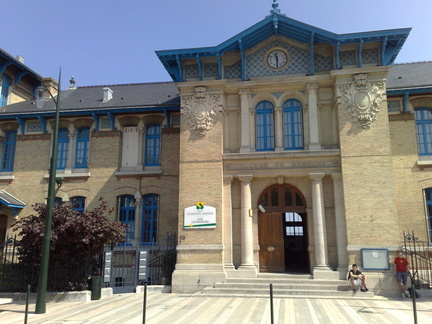 Liceo - High School
