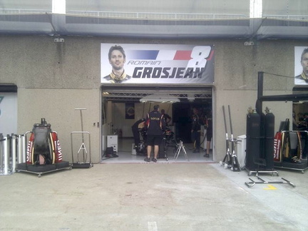 Romain Grosjean Pit