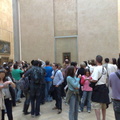 Gente viendo la Mona Lisa